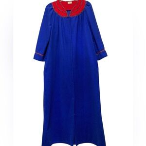 Vintage house robe coat with snap front